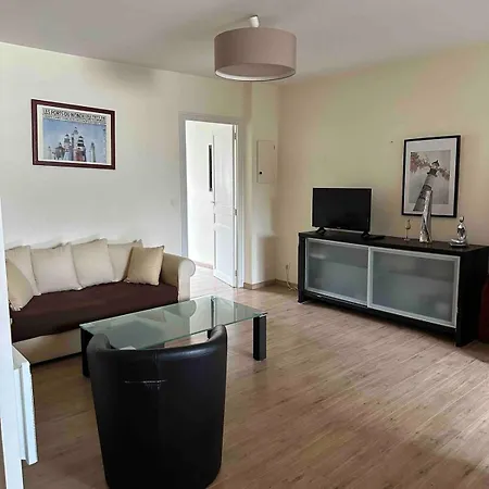 Apartment T3 Centre St Servan, Proche Plages Et Commerces - Wifi Saint-Malo