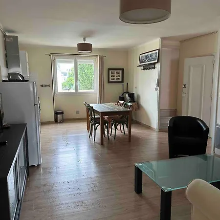 Apartment T3 Centre St Servan, Proche Plages Et Commerces - Wifi Saint-Malo